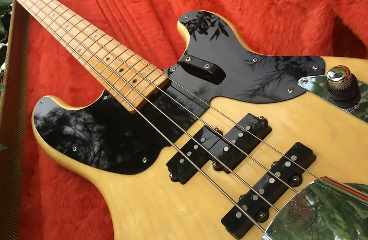 difference between p pbass and jazz bass